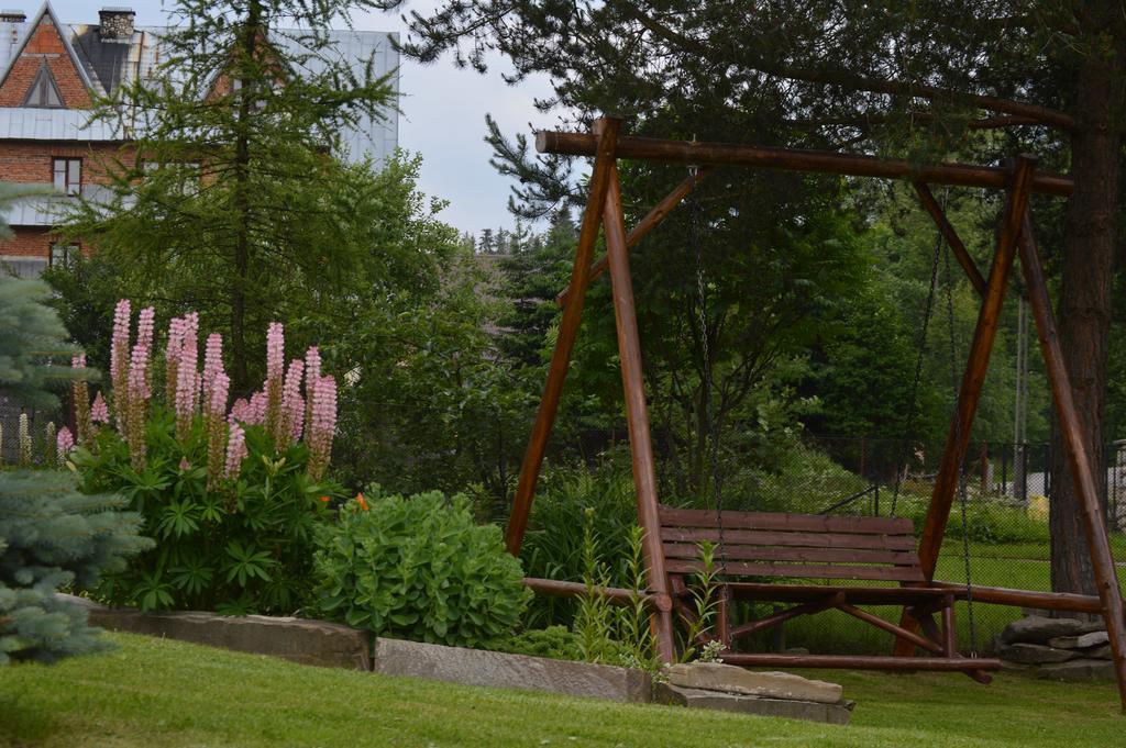 Pokoje Goscinne U Gordona Poronin Eksteriør bilde